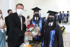 San Buenaventura: Preside Hugo Graduación