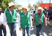 Mejora Coahuila lleva piso firme a los ejidos